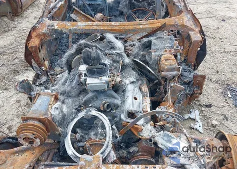 1969 Chevrolet Corvette z USA, uszkodzony, nr VIN 194379S725215